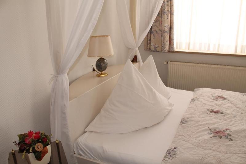 Hotel Fuersteneck Bernburg Eksteriør billede