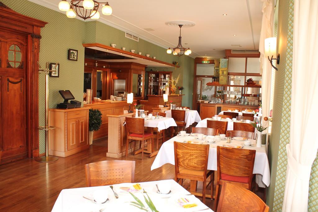 Hotel Fuersteneck Bernburg Eksteriør billede