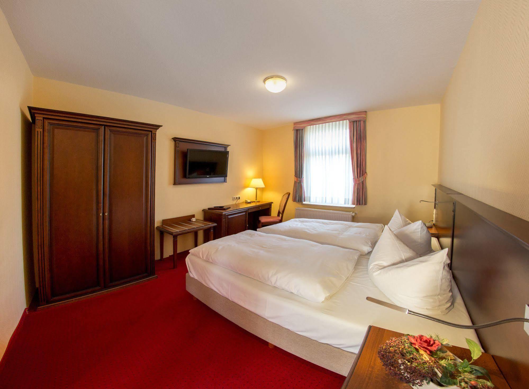 Hotel Fuersteneck Bernburg Eksteriør billede